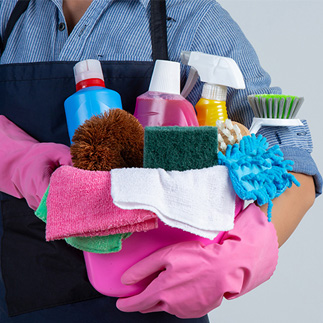 Holding cleaners cleaning agency Services in Minneapolis